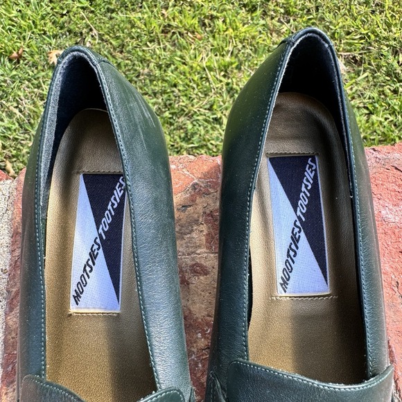Mootsies‎ Tootsies Women's 7.5 M Hunter Green Leather Pumps Slip on Loafers EUC - Picture 4 of 9